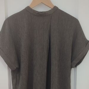 RW&CO. Textured Olive Green Blouse